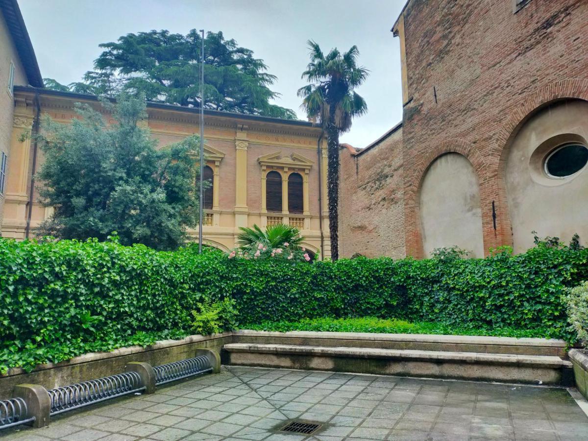 Ca' Spadoni, Centro Storico, Piano Terra, Ingresso Indipendente, Teatro, Parcheggio, Imola Extérieur photo